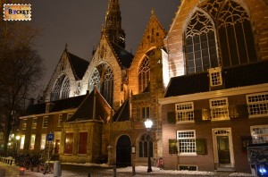 Amsterdam - peisaje de noapte - Oude Kerk