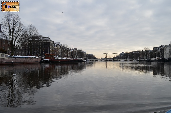 Canalele din Amsterdam 