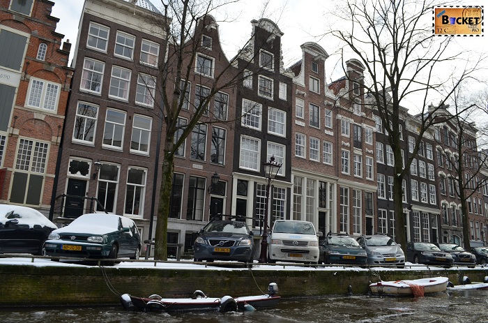 Canalele din Amsterdam
