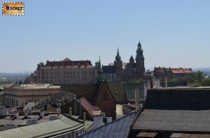 Castelul Wawel privit din turnul primariei din Cracovia