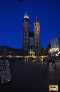 Cracovia - peisaje de noapte - Bazilica Sf. Maria