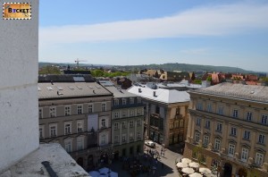 Piața Rynek Główny privita din turnul primariei din Cracovia