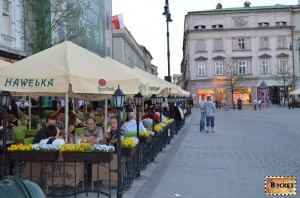 unde sa mancam in Cracovia - Terasa Hawelka