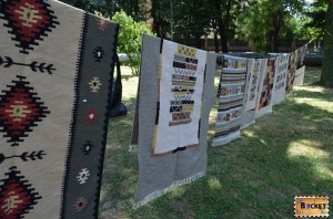 Țesături şi covoare la Târgul Meşterilor Populari din Oradea