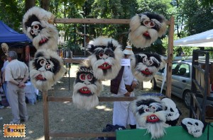 Expozant din Africa la Târgul Meşterilor Populari din Oradea