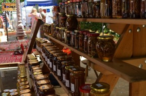 apicultor la Târgul Meşterilor Populari din Oradea