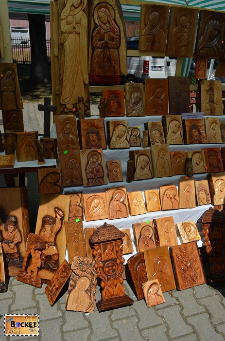 icoane sculptate pe lemn