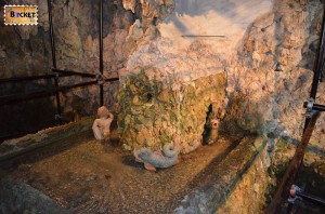 Hellbrunn elemente muzicale in grota