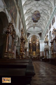 interior din biserica Sfântul Petru din Salzburg