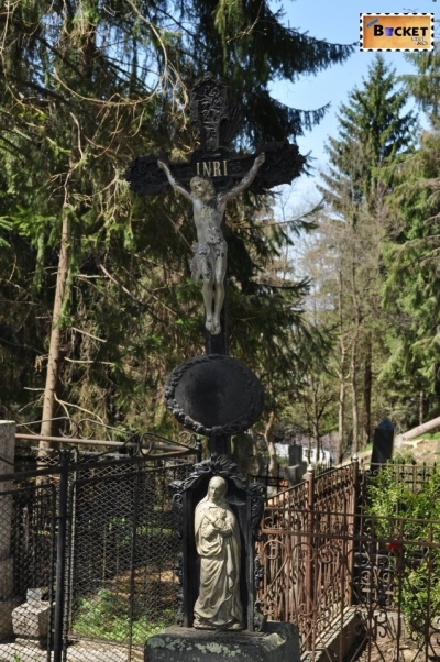 cruce in Roşia Montană