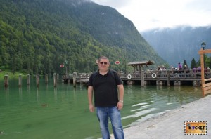 Lacul Koenigssee şi mănăstirea Sf. Bartolomeu (St. Bartholomä)