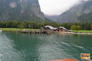 Lacul Koenigssee şi mănăstirea Sf. Bartolomeu (St. Bartholomä)