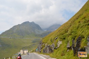 Grossglockner High Alpine Road spre Der Stausee Margaritze