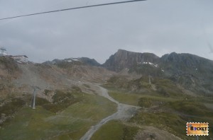 din telecabina Gletscherjet 2 spre varful Kitsteinhorn