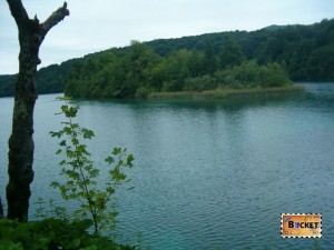 Stefanijin otok de pe lacul Kozjak din Parcul National Lacurile Plitvice