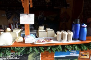 paine cu untura si ceapa rosie