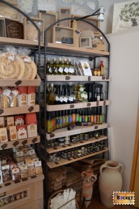 Magazin cu produse traditionale din Rab